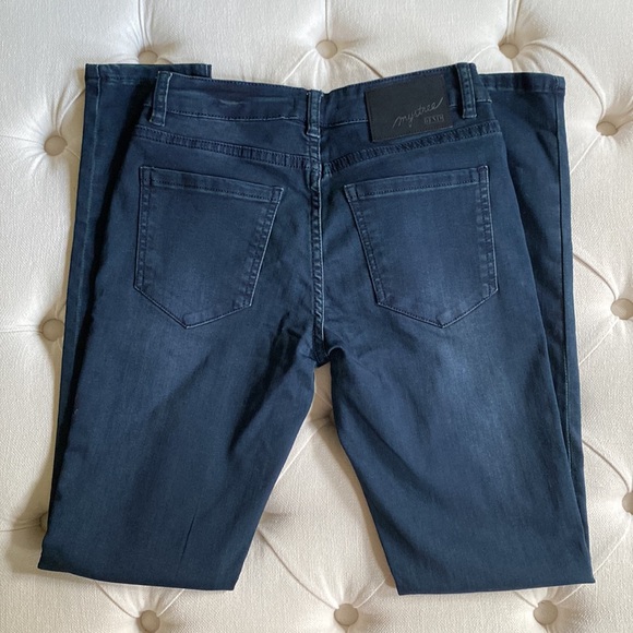 Skinny Jean - Stretch NWT ✨ - Picture 3 of 8